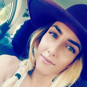 Meet your Posher, Meghan